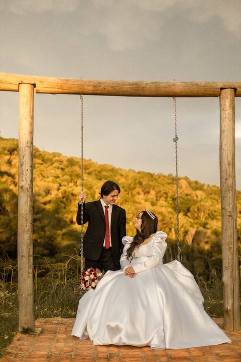 As melhores ideias e inspirações criativas de fotos de casamento registradas por fotógrafos profissionais de eventos da empresa Criativus Foto e Vídeo na Chácara Mirante do Valle'