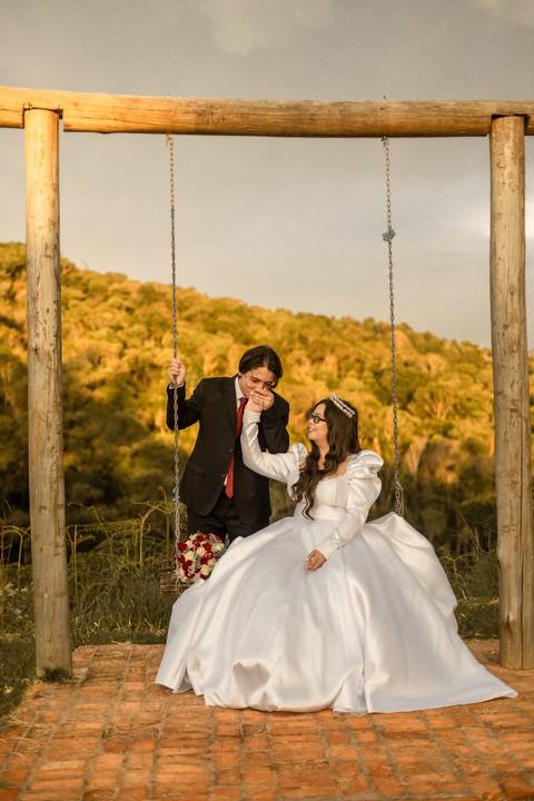 As melhores ideias e inspirações criativas de fotos de casamento registradas por fotógrafos profissionais de eventos da empresa Criativus Foto e Vídeo na Chácara Mirante do Valle'