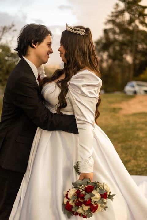 As melhores ideias e inspirações criativas de fotos de casamento registradas por fotógrafos profissionais de eventos da empresa Criativus Foto e Vídeo na Chácara Mirante do Valle'