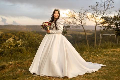 As melhores ideias e inspirações criativas de fotos de casamento registradas por fotógrafos profissionais de eventos da empresa Criativus Foto e Vídeo na Chácara Mirante do Valle'