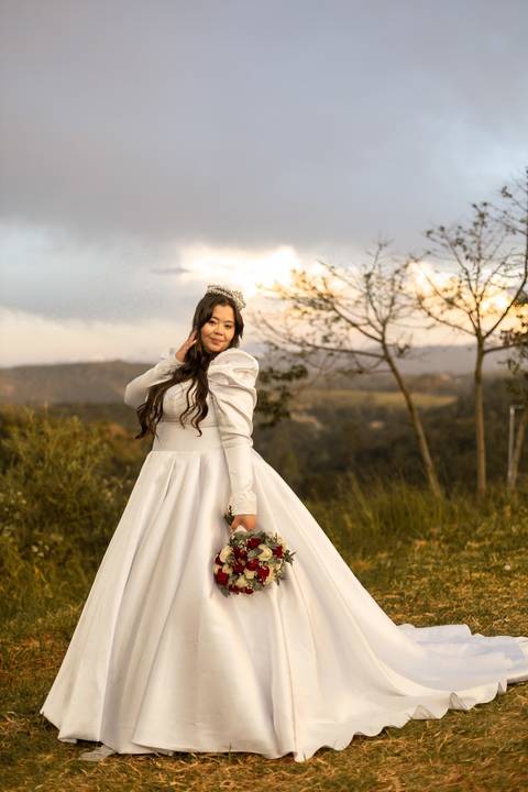 As melhores ideias e inspirações criativas de fotos de casamento registradas por fotógrafos profissionais de eventos da empresa Criativus Foto e Vídeo na Chácara Mirante do Valle'