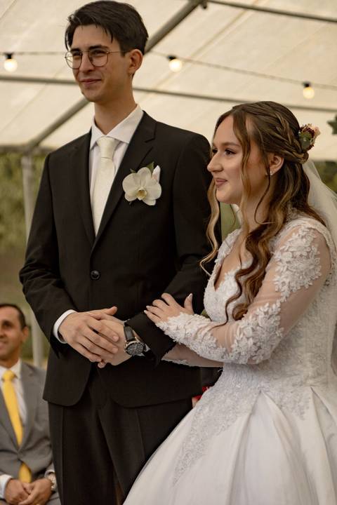 As melhores ideias e inspirações criativas de fotos de casamento registradas por fotógrafos profissionais de eventos da empresa Criativus Foto e Vídeo no Espaço Recanto Premier'