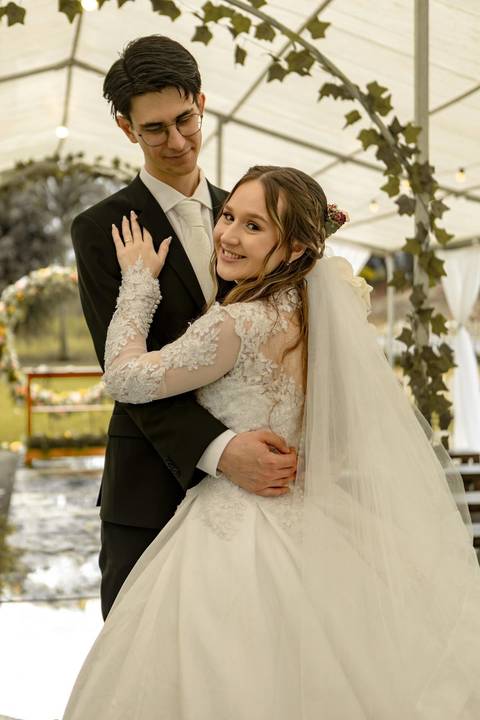 As melhores ideias e inspirações criativas de fotos de casamento registradas por fotógrafos profissionais de eventos da empresa Criativus Foto e Vídeo no Espaço Recanto Premier'