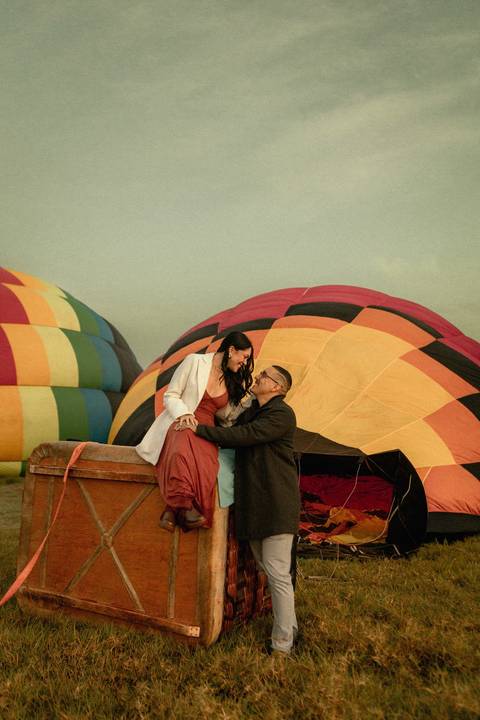 As melhores ideias e inspirações criativas de fotos de ensaio pré casamento registradas por fotógrafos profissionais de eventos da empresa Criativus Foto e Vídeo no Balão em Boituva - SP '