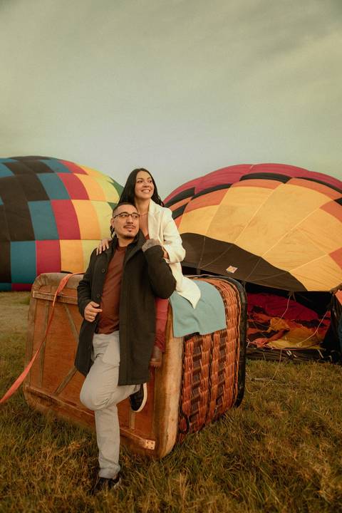 As melhores ideias e inspirações criativas de fotos de ensaio pré casamento registradas por fotógrafos profissionais de eventos da empresa Criativus Foto e Vídeo no Balão em Boituva - SP '