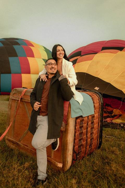 As melhores ideias e inspirações criativas de fotos de ensaio pré casamento registradas por fotógrafos profissionais de eventos da empresa Criativus Foto e Vídeo no Balão em Boituva - SP '