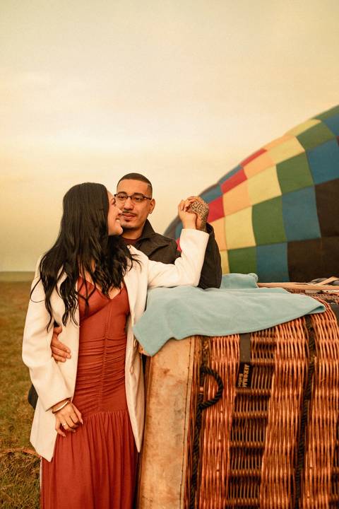 As melhores ideias e inspirações criativas de fotos de ensaio pré casamento registradas por fotógrafos profissionais de eventos da empresa Criativus Foto e Vídeo no Balão em Boituva - SP '