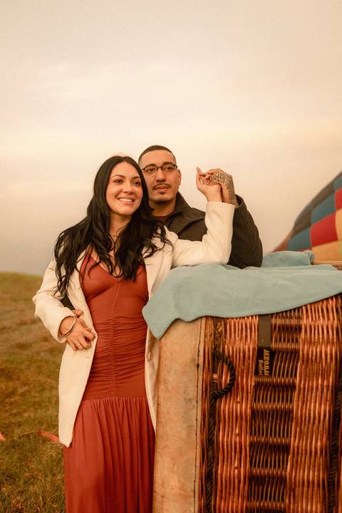 As melhores ideias e inspirações criativas de fotos de ensaio pré casamento registradas por fotógrafos profissionais de eventos da empresa Criativus Foto e Vídeo no Balão em Boituva - SP '
