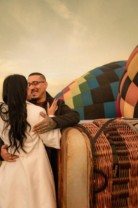 As melhores ideias e inspirações criativas de fotos de ensaio pré casamento registradas por fotógrafos profissionais de eventos da empresa Criativus Foto e Vídeo no Balão em Boituva - SP '