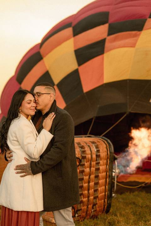 As melhores ideias e inspirações criativas de fotos de ensaio pré casamento registradas por fotógrafos profissionais de eventos da empresa Criativus Foto e Vídeo no Balão em Boituva - SP '