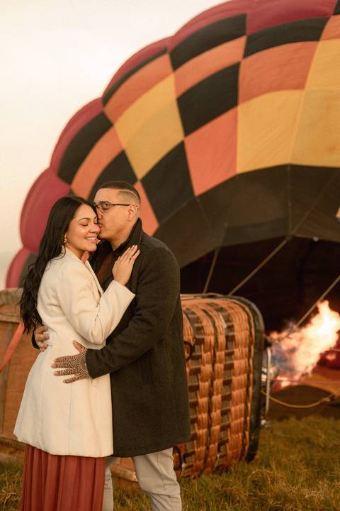 As melhores ideias e inspirações criativas de fotos de ensaio pré casamento registradas por fotógrafos profissionais de eventos da empresa Criativus Foto e Vídeo no Balão em Boituva - SP '