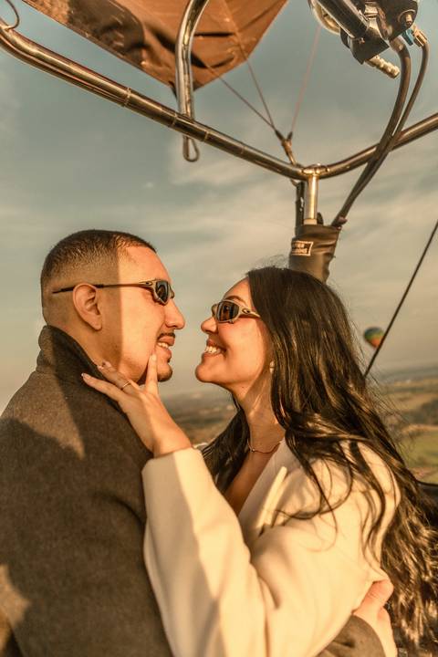As melhores ideias e inspirações criativas de fotos de ensaio pré casamento registradas por fotógrafos profissionais de eventos da empresa Criativus Foto e Vídeo no Balão em Boituva - SP '