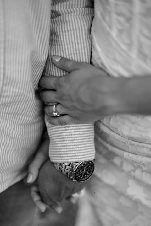 As melhores ideias e inspirações criativas de fotos de ensaio pré casamento registradas por fotógrafos profissionais de eventos da empresa Criativus Foto e Vídeo na Villa Hotel Dangelo'