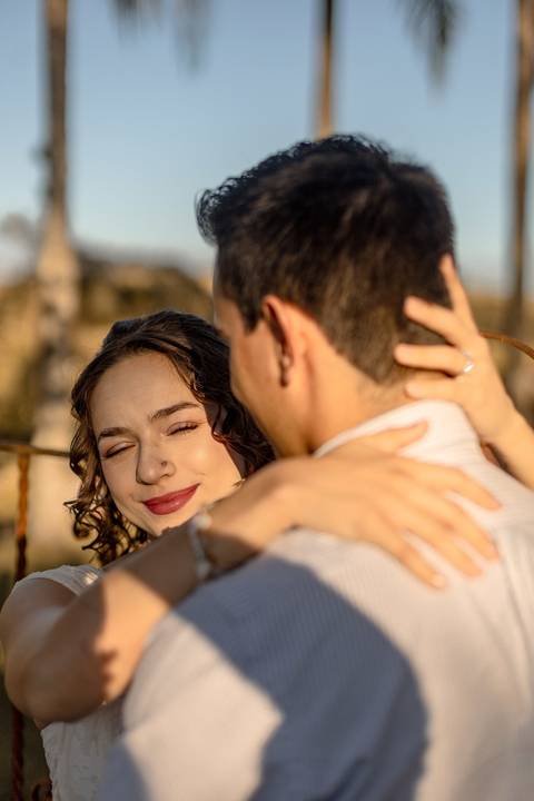 As melhores ideias e inspirações criativas de fotos de ensaio pré casamento registradas por fotógrafos profissionais de eventos da empresa Criativus Foto e Vídeo na Villa Hotel Dangelo'