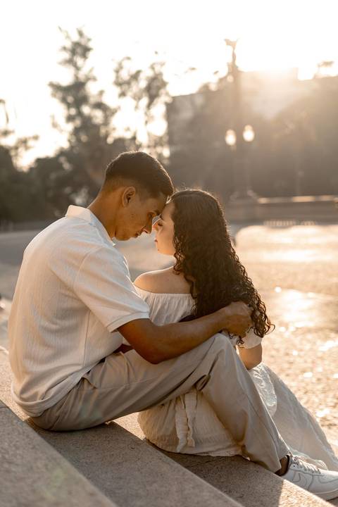 As melhores ideias e inspirações criativas de fotos de ensaio pré casamento registradas por fotógrafos profissionais de eventos da empresa Criativus Foto e Vídeo no Museu do Ipiranga - SP'