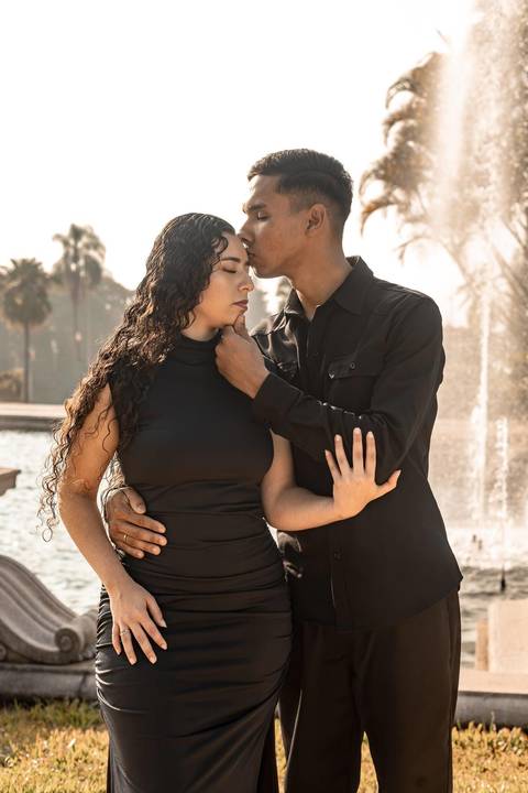 As melhores ideias e inspirações criativas de fotos de ensaio pré casamento registradas por fotógrafos profissionais de eventos da empresa Criativus Foto e Vídeo no Museu do Ipiranga - SP'