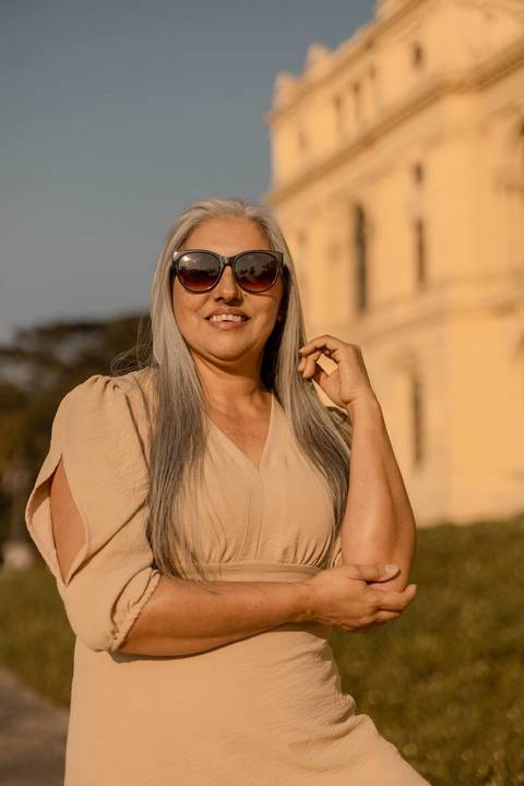 As melhores ideias e inspirações criativas de fotos de ensaio de 50 anos registradas por fotógrafos profissionais de eventos da empresa Criativus Foto e Vídeo no Museu do Ipiranga'