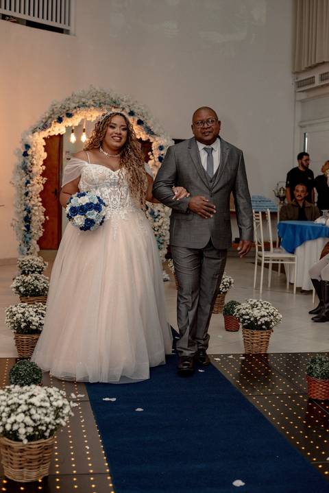 As melhores ideias e inspirações criativas de fotos de casamento registradas por fotógrafos profissionais de eventos da empresa Criativus Foto e Vídeo no Buffet Uriel'