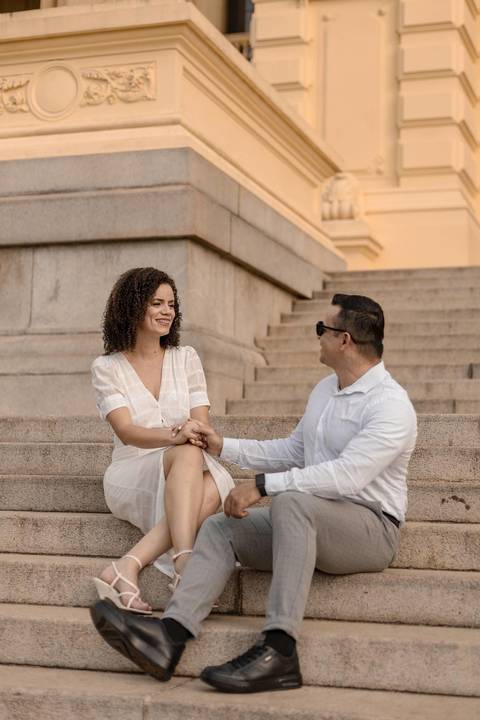 As melhores ideias e inspirações criativas de fotos de ensaio pré casamento registradas por fotógrafos profissionais de eventos da empresa Criativus Foto e Vídeo no Museu do Ipiranga'