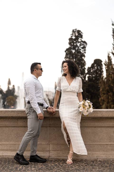 As melhores ideias e inspirações criativas de fotos de ensaio pré casamento registradas por fotógrafos profissionais de eventos da empresa Criativus Foto e Vídeo no Museu do Ipiranga'