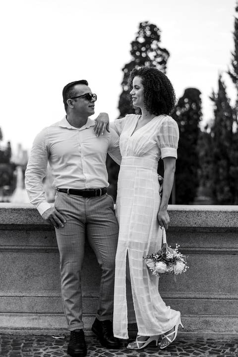 As melhores ideias e inspirações criativas de fotos de ensaio pré casamento registradas por fotógrafos profissionais de eventos da empresa Criativus Foto e Vídeo no Museu do Ipiranga'