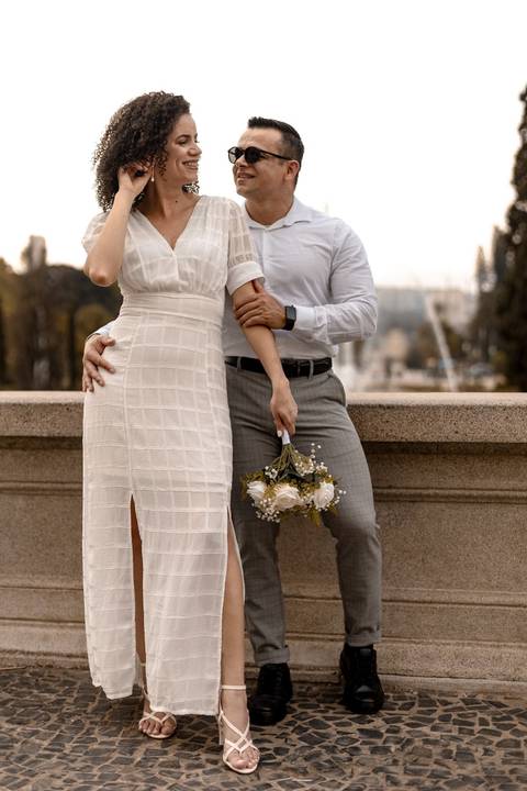 As melhores ideias e inspirações criativas de fotos de ensaio pré casamento registradas por fotógrafos profissionais de eventos da empresa Criativus Foto e Vídeo no Museu do Ipiranga'