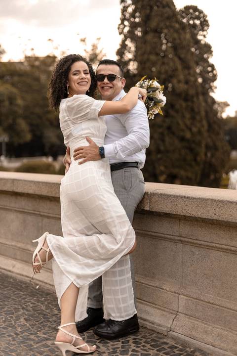 As melhores ideias e inspirações criativas de fotos de ensaio pré casamento registradas por fotógrafos profissionais de eventos da empresa Criativus Foto e Vídeo no Museu do Ipiranga'