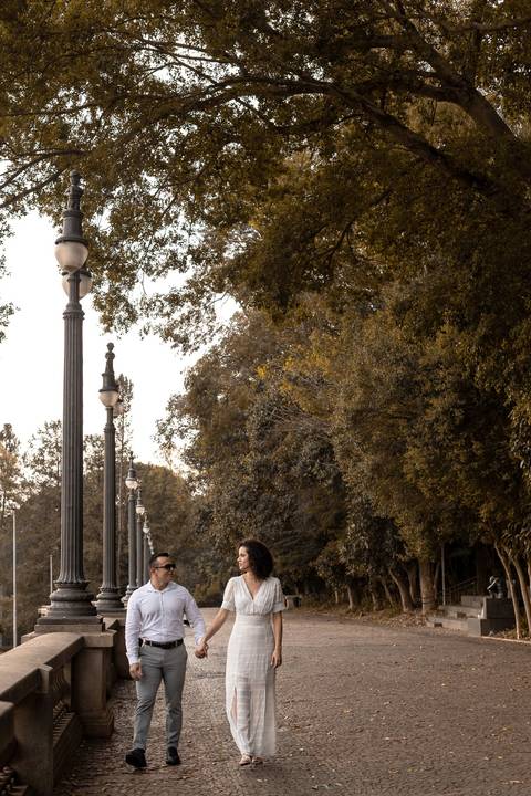 As melhores ideias e inspirações criativas de fotos de ensaio pré casamento registradas por fotógrafos profissionais de eventos da empresa Criativus Foto e Vídeo no Museu do Ipiranga'