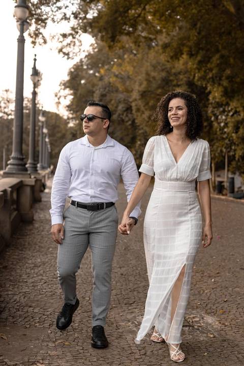 As melhores ideias e inspirações criativas de fotos de ensaio pré casamento registradas por fotógrafos profissionais de eventos da empresa Criativus Foto e Vídeo no Museu do Ipiranga'
