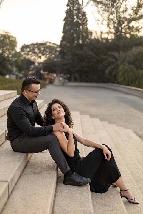 As melhores ideias e inspirações criativas de fotos de ensaio pré casamento registradas por fotógrafos profissionais de eventos da empresa Criativus Foto e Vídeo no Museu do Ipiranga'