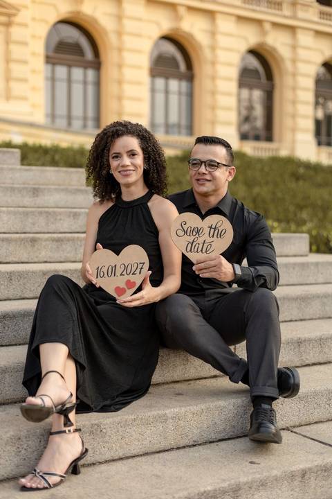 As melhores ideias e inspirações criativas de fotos de ensaio pré casamento registradas por fotógrafos profissionais de eventos da empresa Criativus Foto e Vídeo no Museu do Ipiranga'
