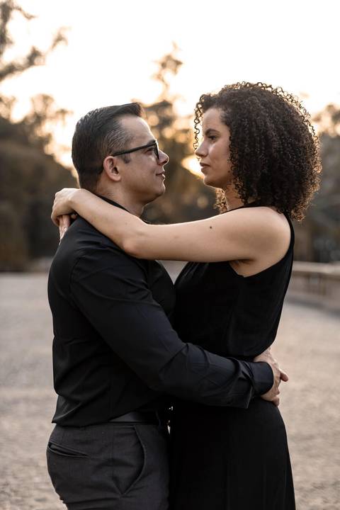 As melhores ideias e inspirações criativas de fotos de ensaio pré casamento registradas por fotógrafos profissionais de eventos da empresa Criativus Foto e Vídeo no Museu do Ipiranga'