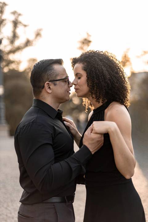 As melhores ideias e inspirações criativas de fotos de ensaio pré casamento registradas por fotógrafos profissionais de eventos da empresa Criativus Foto e Vídeo no Museu do Ipiranga'