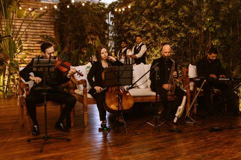 As melhores ideias e inspirações criativas de fotos de casamento registradas por fotógrafos profissionais de eventos da empresa Criativus Foto e Vídeo no Espaço Mariah em Osasco'