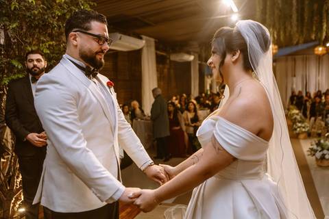 As melhores ideias e inspirações criativas de fotos de casamento registradas por fotógrafos profissionais de eventos da empresa Criativus Foto e Vídeo no Espaço Mariah em Osasco'