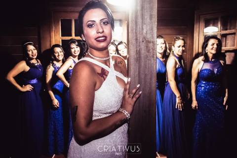 Inspiração e ideias criativas de fotos fotográfico de casamento com as madrinhas em Vargem Grande Paulista - SP'