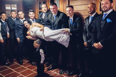 Inspiração e ideias criativas de fotos fotográfico de casamento com os padrinhos em Vargem Grande Paulista - SP'