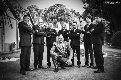 Inspiração e ideias criativas de fotos fotográfico de casamento com 
os padrinhos em São Roque-SP'
