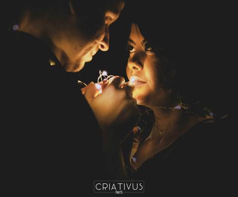 Inspiração e ideias criativas  ensaio fotográfico pré casamento de casal
 na Av. Paulista
'