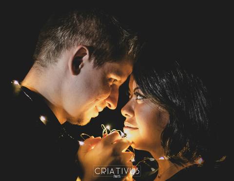 Inspiração e ideias criativas  ensaio fotográfico pré casamento de casal
 na Av. Paulista
'