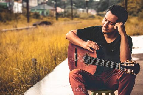 Inspiração e ideias criativas  ensaio fotográfico de artista cantor e musico em São Roque'