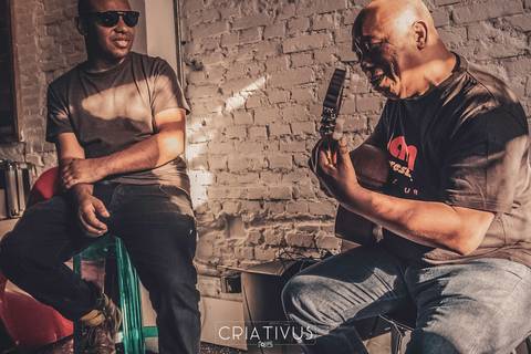 Inspiração e ideias criativas  ensaio fotográfico  de artista cantor e musico em São Paulo'