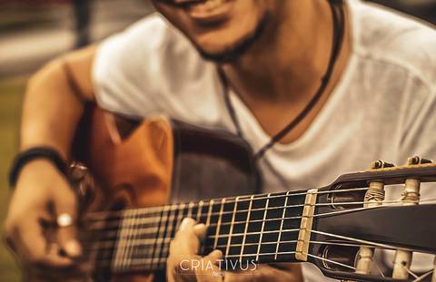 Inspiração e ideias criativas  ensaio fotográfico de artista cantor e musico em São Roque'