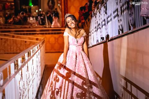 Inspiração ideias criativas de Fotos fotográfico festa de debutante 15 anos no Castelo Marilias Buffet'