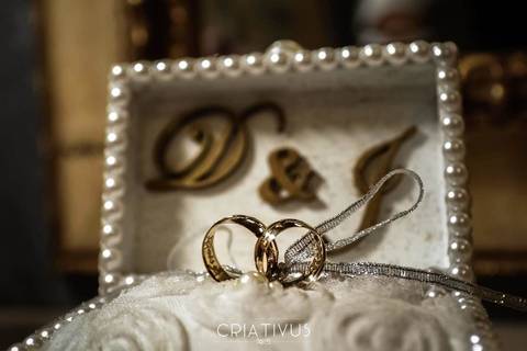 Inspiração e ideias criativas de fotos fotográfico de Making Of da noiva no Lestime de Soi'