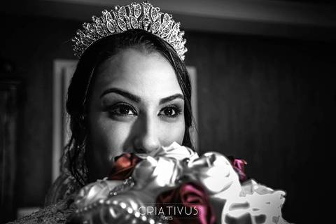 Inspiração e ideias criativas de fotos fotográfico de Making Of da noiva no Lestime de Soi'