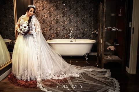 Inspiração e ideias criativas de fotos fotográfico de Making Of da noiva no Lestime de Soi'