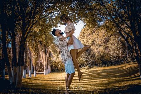 Inspiração e ideias criativas  ensaio fotográfico pré casamento de casal no Sitio dos Netinhos'
