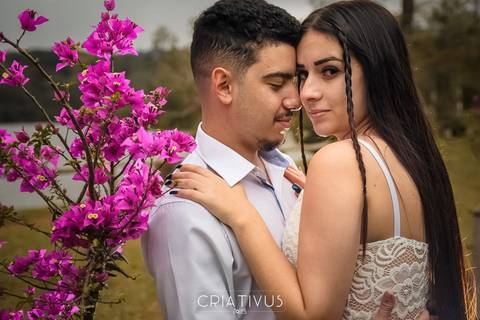 Inspiração e ideias criativas  ensaio fotográfico pré casamento de casal Parque do Carmo'