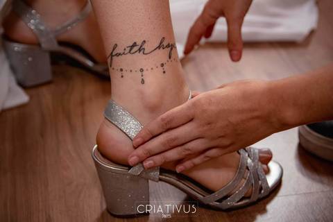 Inspiração e ideias criativas de fotos fotográfico de Making Of da noiva  Bruna Karina Makeup'